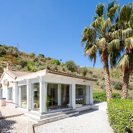 Elfos Villa *