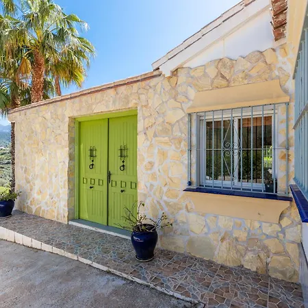 Elfos Villa *